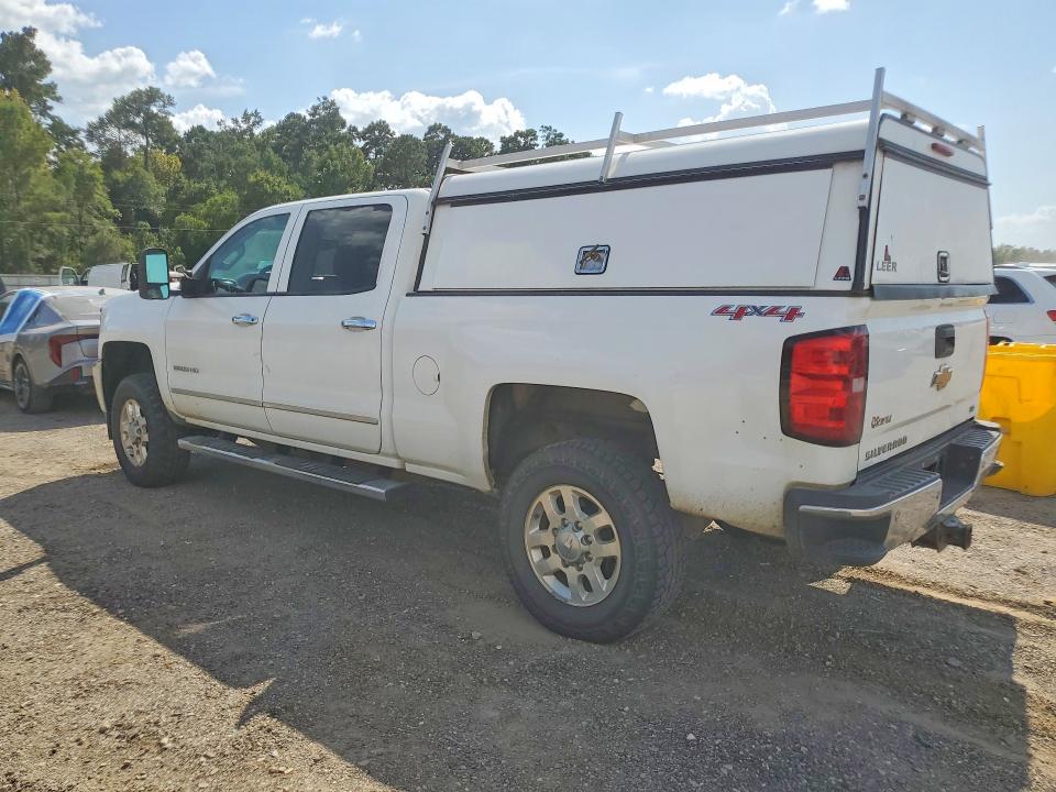 Photo 2 from auction – 2015 CHEVROLET SILVERADO with VIN 1GC1KWEGXFF135886