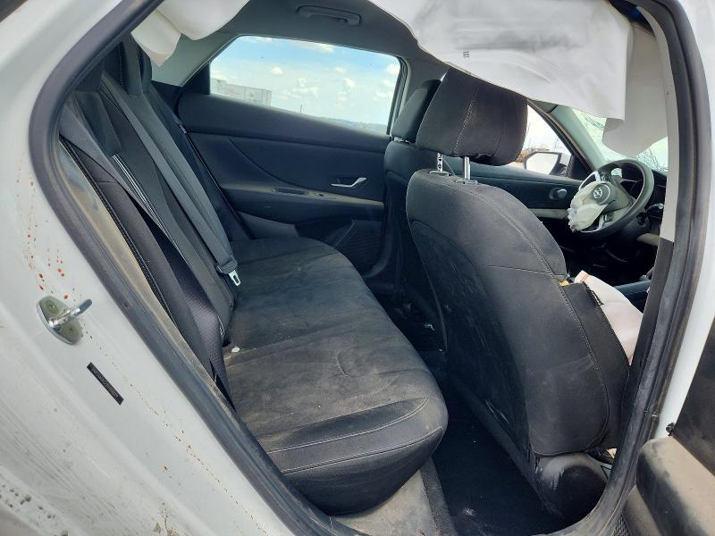 Photo 10 from auction – 2023 HYUNDAI ELANTRA with VIN 5NPLM4AG3PH106699