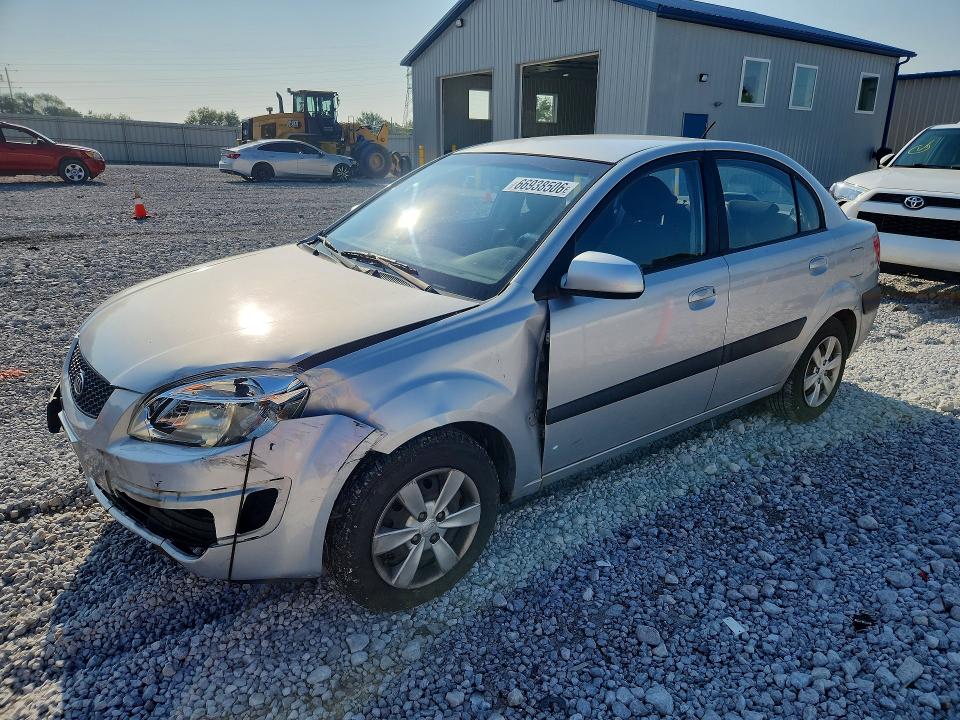 KIA RIO 2008 with VIN KNADE123486385407 - Photo from auction