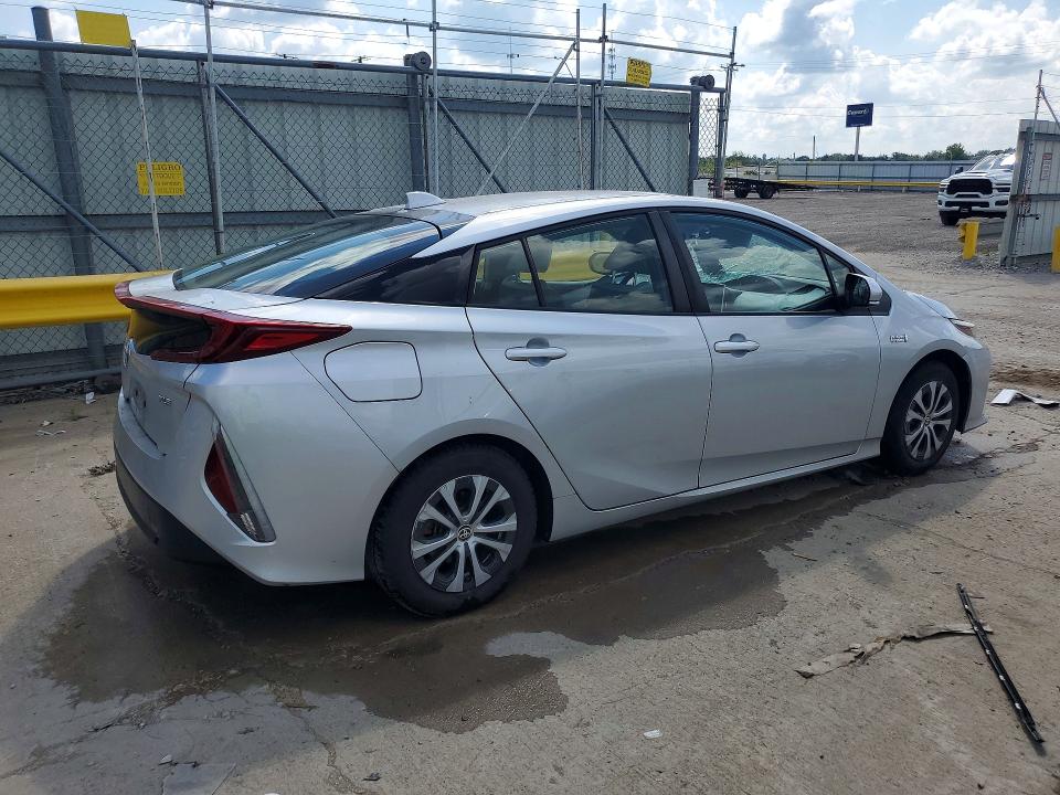 Снимка 3 от търг – 2021 TOYOTA PRIUS PRIME с VIN JTDKAMFP2M3188302