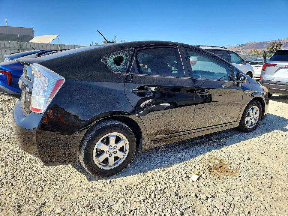 صورة رقم 3 من المزاد - 2011 TOYOTA PRIUS مع VIN JTDKN3DU1B0284119