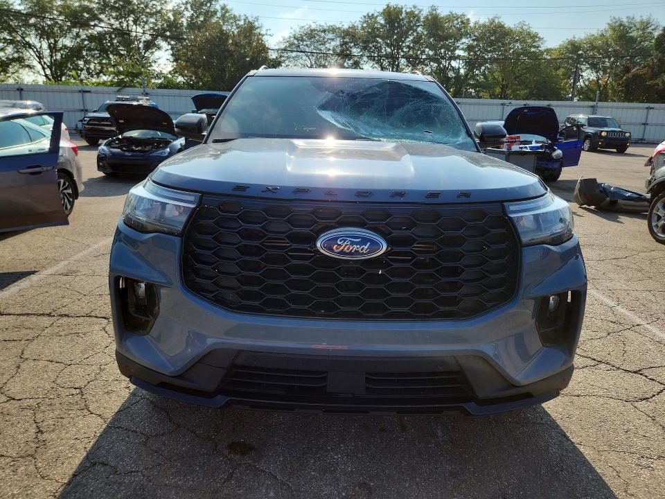 صورة رقم 5 من المزاد - 2025 FORD EXPLORER مع VIN 1FMUK8KH2SGC04785