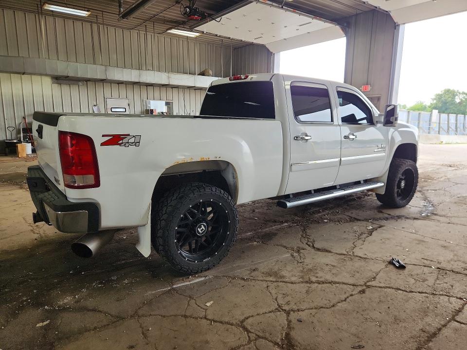 Photo 3 from auction – 2014 GMC SIERRA with VIN 1GT120C88EF149213