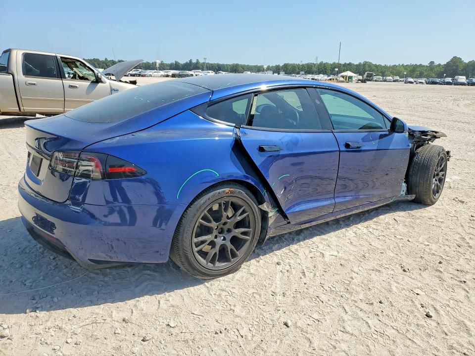 Photo 3 from auction – 2023 TESLA MODEL S with VIN 5YJSA1E50PF505659