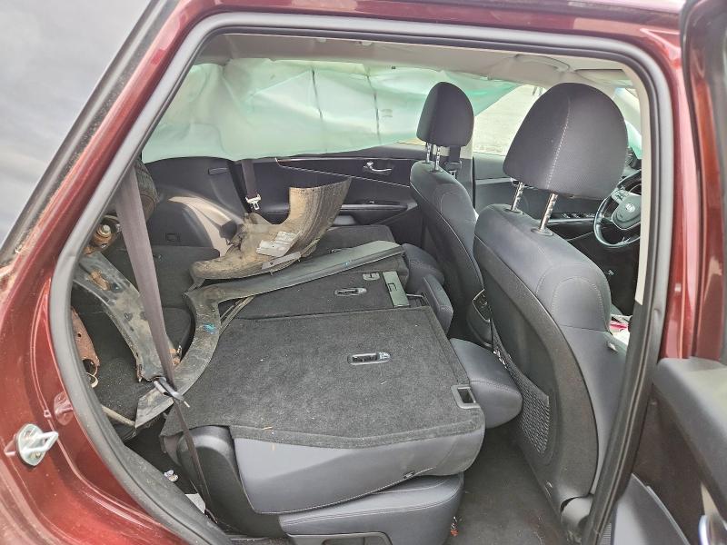 Снимка 11 от търг – 2019 KIA SORENTO с VIN 5XYPGDA3XKG560020