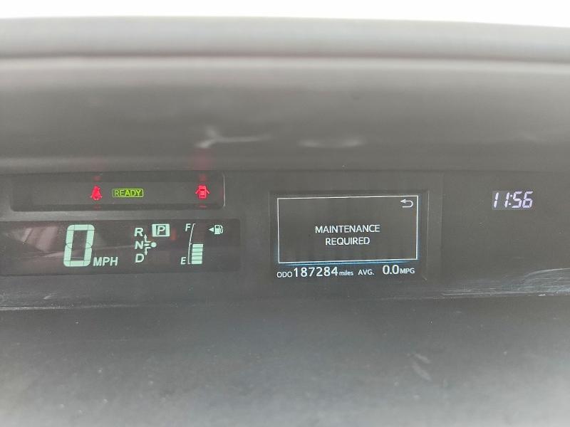 Photo 9 from auction – 2015 TOYOTA PRIUS V with VIN JTDZN3EU2FJ023112