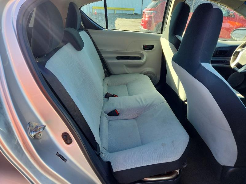Photo 10 from auction – 2013 TOYOTA PRIUS C with VIN JTDKDTB34D1051863