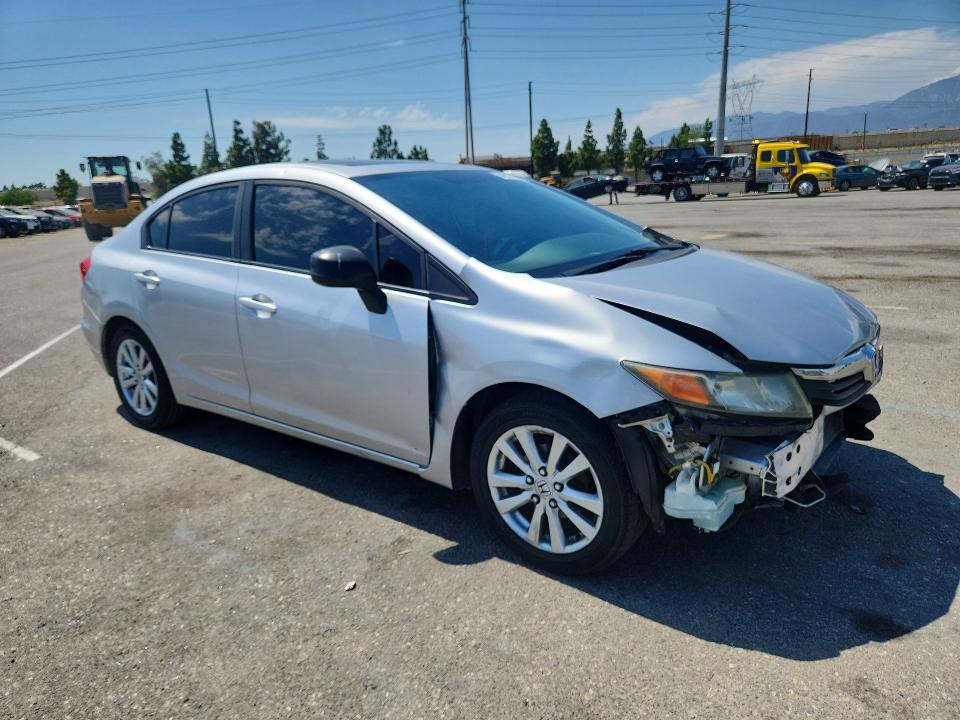 Photo 4 from auction – 2012 HONDA CIVIC with VIN 19XFB2F89CE383543