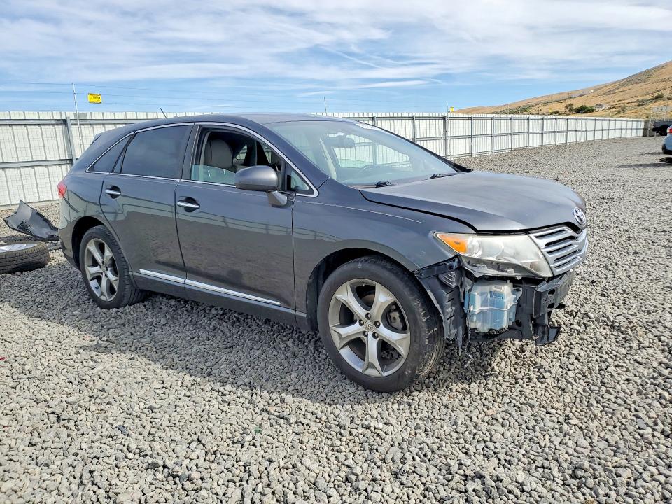 Photo 4 from auction – 2010 TOYOTA VENZA with VIN 4T3BK3BB9AU038973