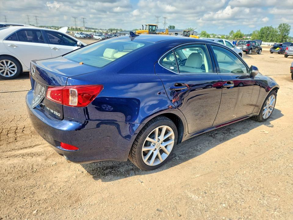 Photo 3 from auction – 2011 LEXUS IS with VIN JTHCF5C29B5047540
