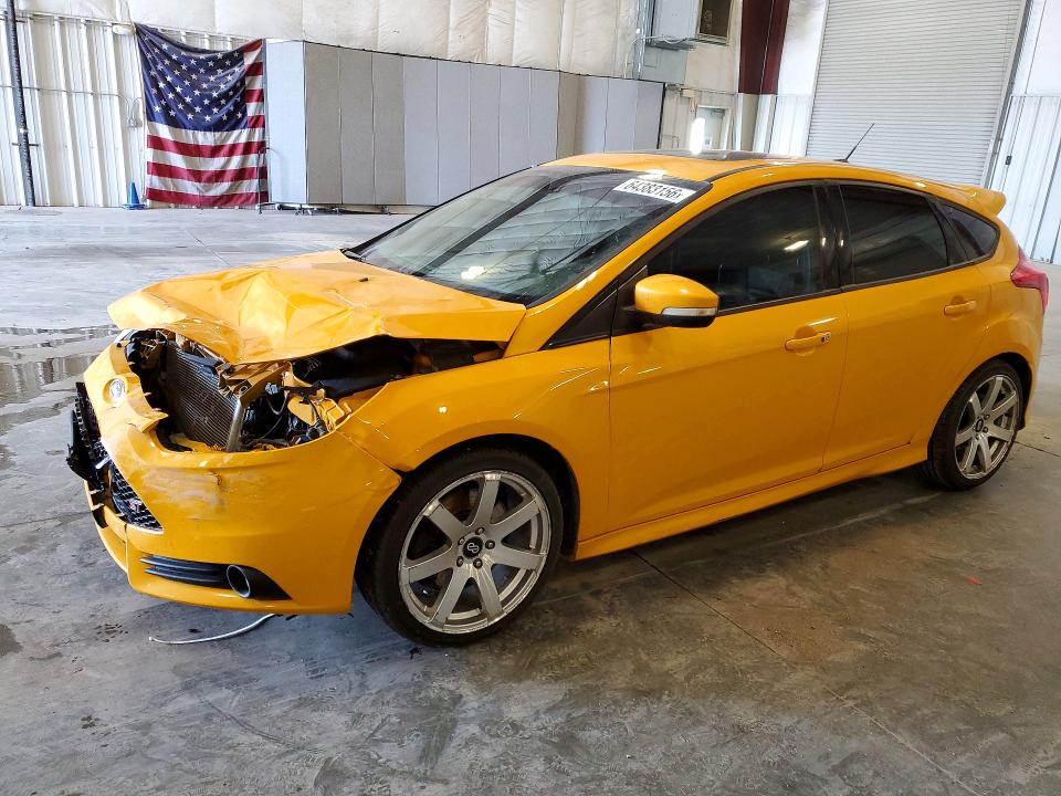 FORD FOCUS 2013 with VIN 1FADP3L95DL191739 - Photo from auction