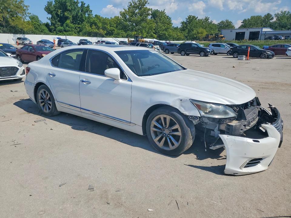 Photo 4 from auction – 2013 LEXUS LS with VIN JTHCL5EF9D5016817