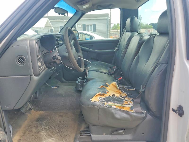 Photo 7 from auction – 2002 CHEVROLET SILVERADO with VIN 1GCEC14W92Z277634