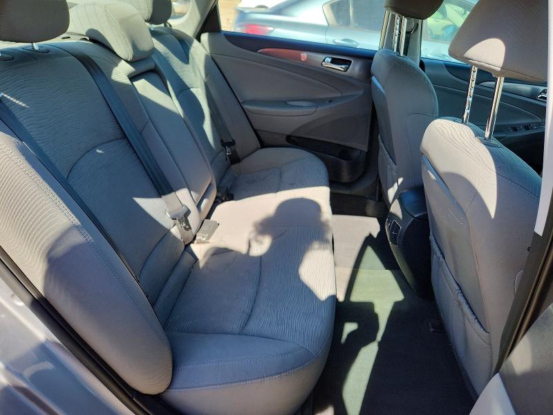 Photo 10 from auction – 2014 HYUNDAI SONATA with VIN KMHEC4A42EA118358