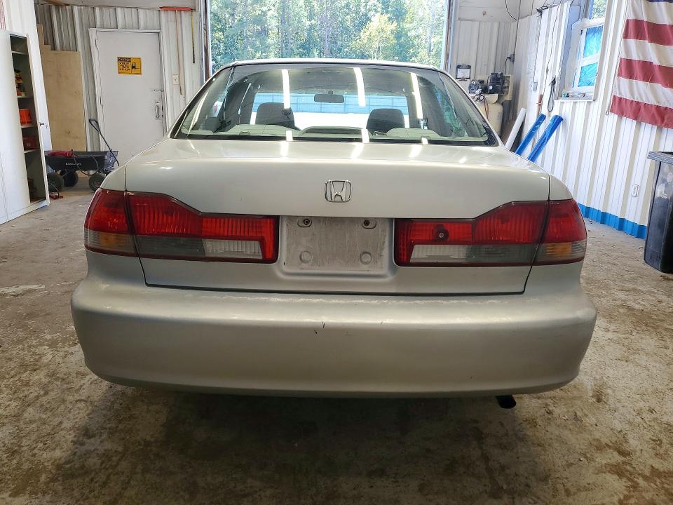 Photo 6 from auction – 2002 HONDA ACCORD with VIN 1HGCF86662A163921