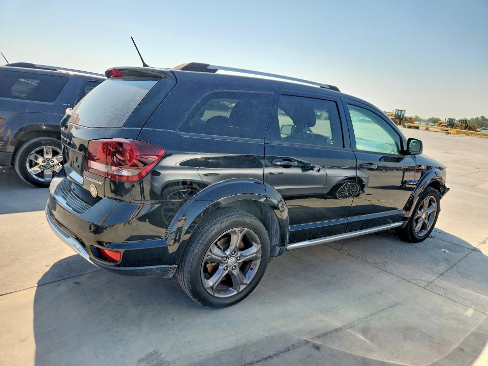 Zdjęcie 3 z aukcji – 2015 DODGE JOURNEY z VIN 3C4PDCGB1FT745640