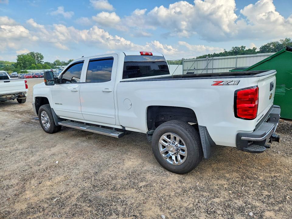 Photo 2 from auction – 2018 CHEVROLET SILVERADO with VIN 1GC1KVEYXJF240827