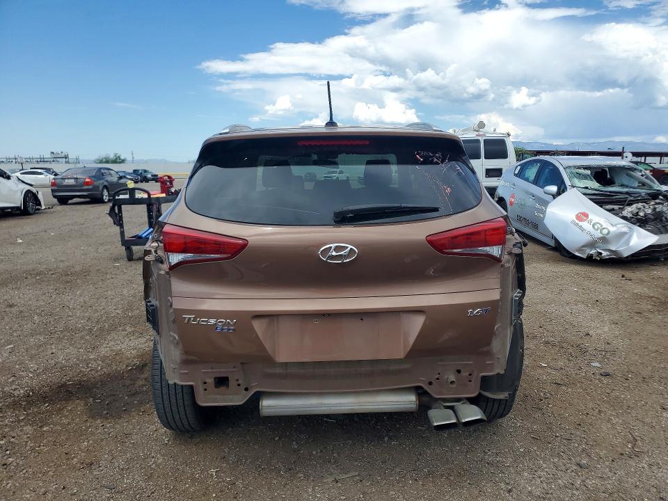 Photo 6 from auction – 2017 HYUNDAI TUCSON with VIN KM8J33A2XHU361443