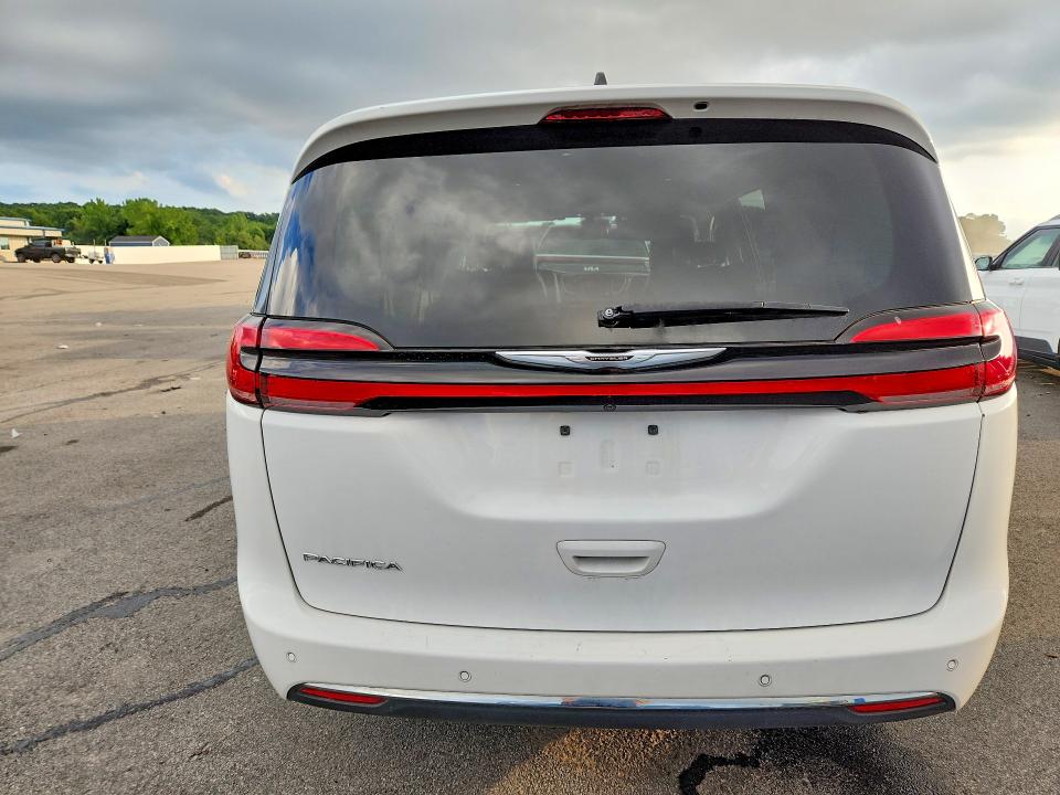 Photo 6 from auction – 2024 CHRYSLER PACIFICA with VIN 2C4RC1BG7RR149684