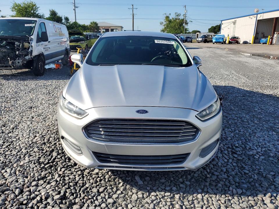 Photo 5 from auction – 2013 FORD FUSION with VIN 3FA6P0H71DR263066
