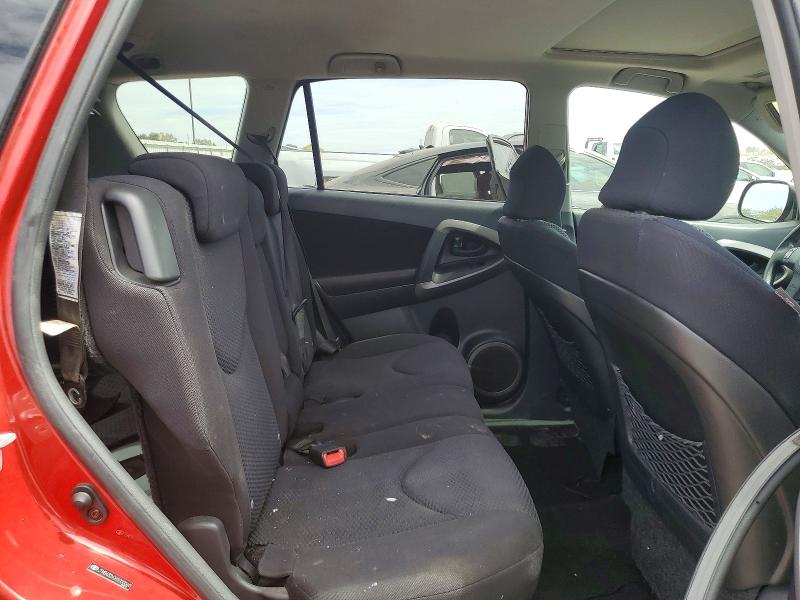 Photo 11 from auction – 2006 TOYOTA RAV4 with VIN JTMBK32V065000069