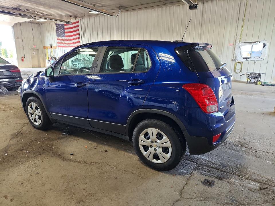 Photo 2 from auction – 2017 CHEVROLET TRAX with VIN 3GNCJKSB5HL154892