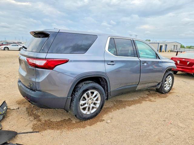 Photo 3 from auction – 2018 CHEVROLET TRAVERSE with VIN 1GNERFKW6JJ229365