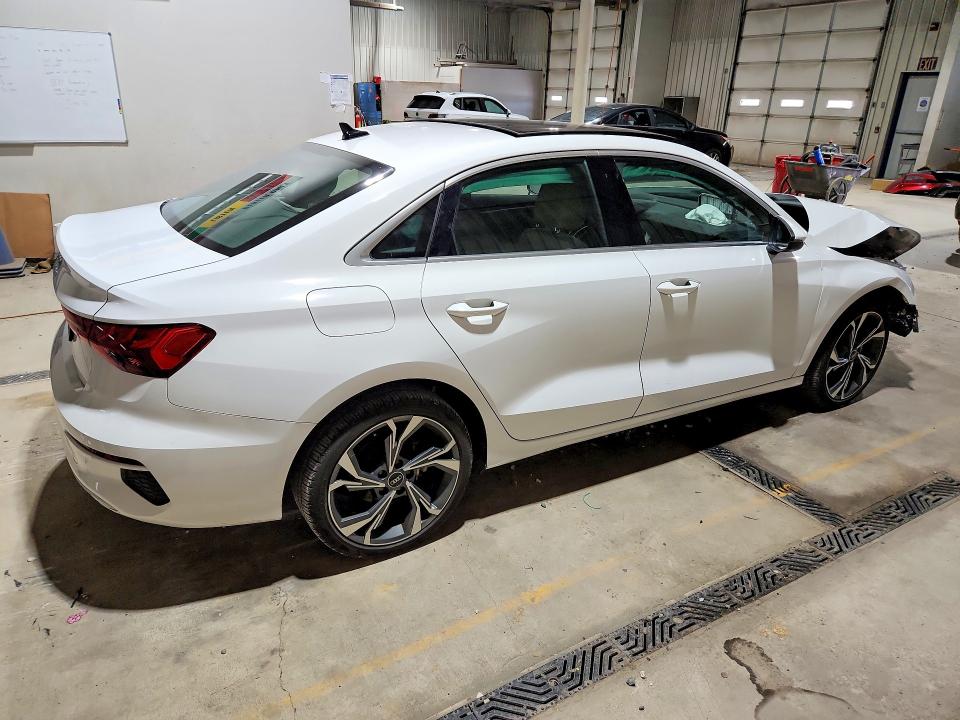 Photo 3 from auction – 2022 AUDI A3 with VIN WAUAUDGY7NA046421