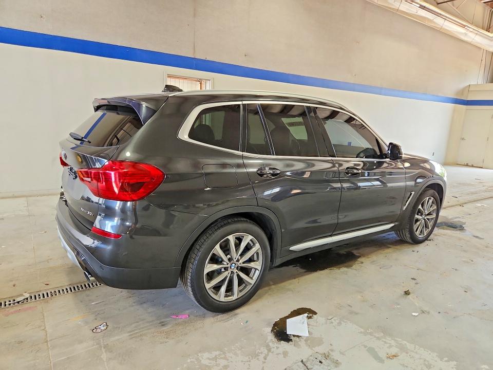 Photo 3 from auction – 2019 BMW X3 with VIN 5UXTR9C58KLE21692