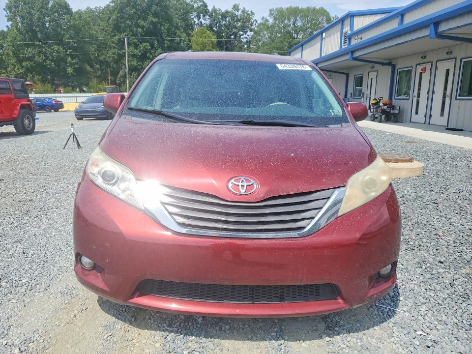 Photo 5 from auction – 2011 TOYOTA SIENNA with VIN 5TDYK3DC6BS039386
