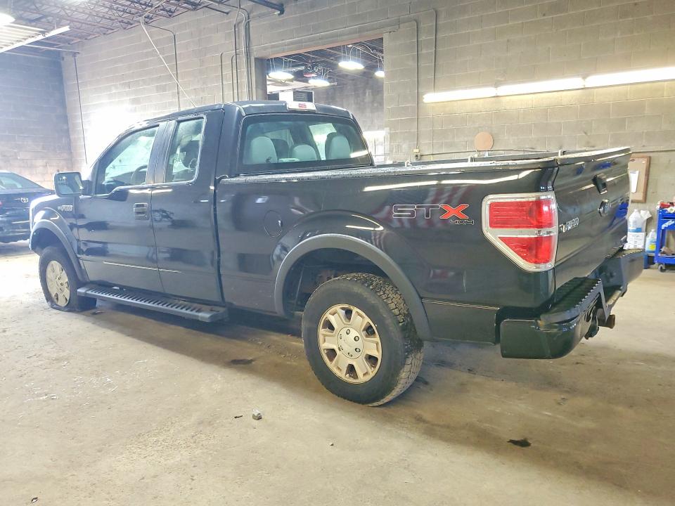 Photo 2 from auction – 2012 FORD F150 with VIN 1FTFX1EF9CKE16856