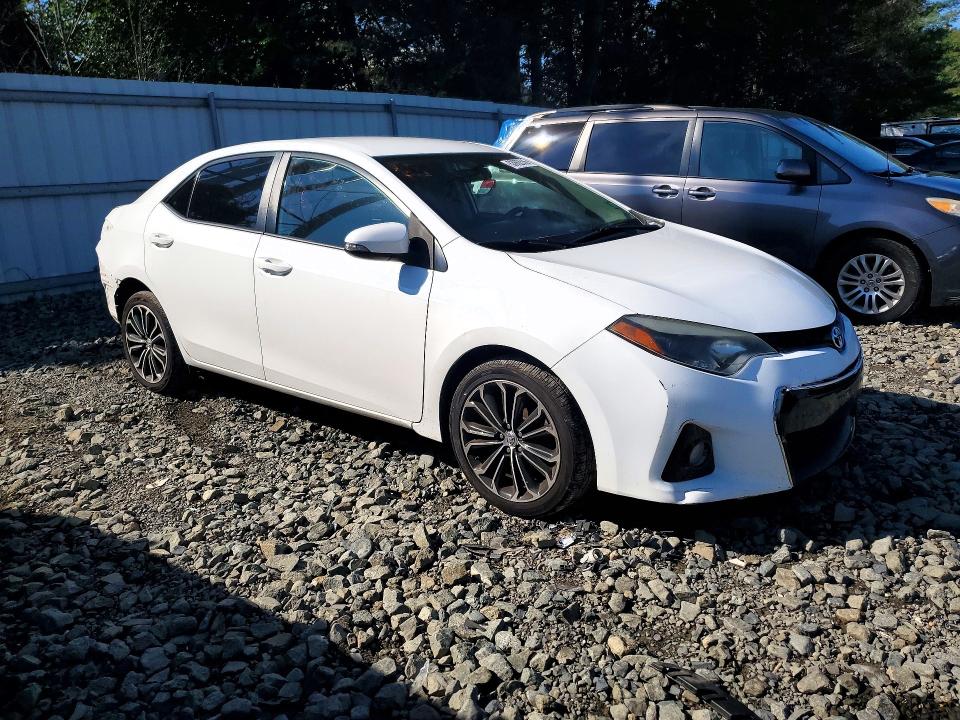 Photo 4 from auction – 2015 TOYOTA COROLLA with VIN 2T1BURHE3FC449513