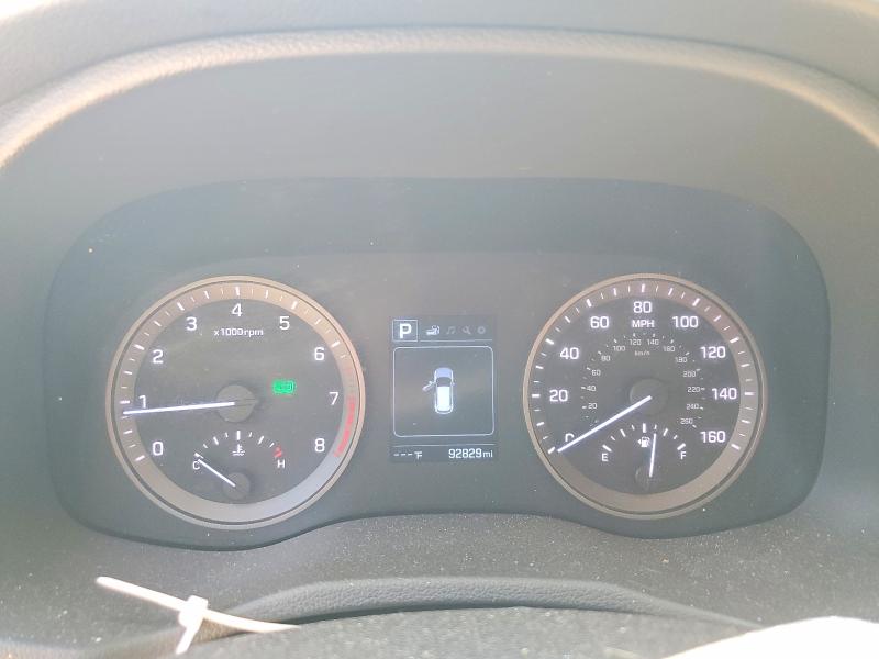 Photo 9 from auction – 2017 HYUNDAI TUCSON with VIN KM8J33A48HU423875