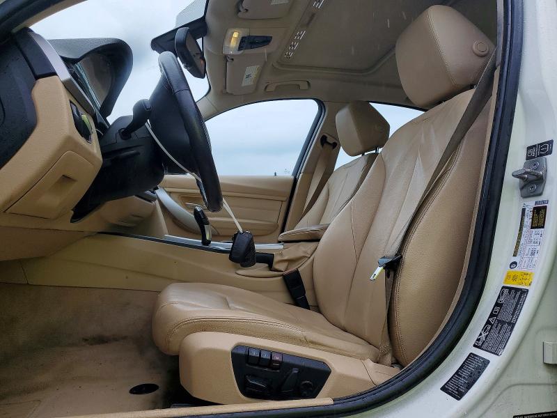 Photo 7 from auction – 2013 BMW 328 with VIN WBA3B5C50DF592396