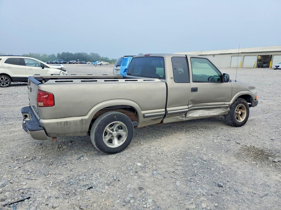 Photo 3 from auction – 2001 CHEVROLET S TRUCK with VIN 1GCCS195618111182