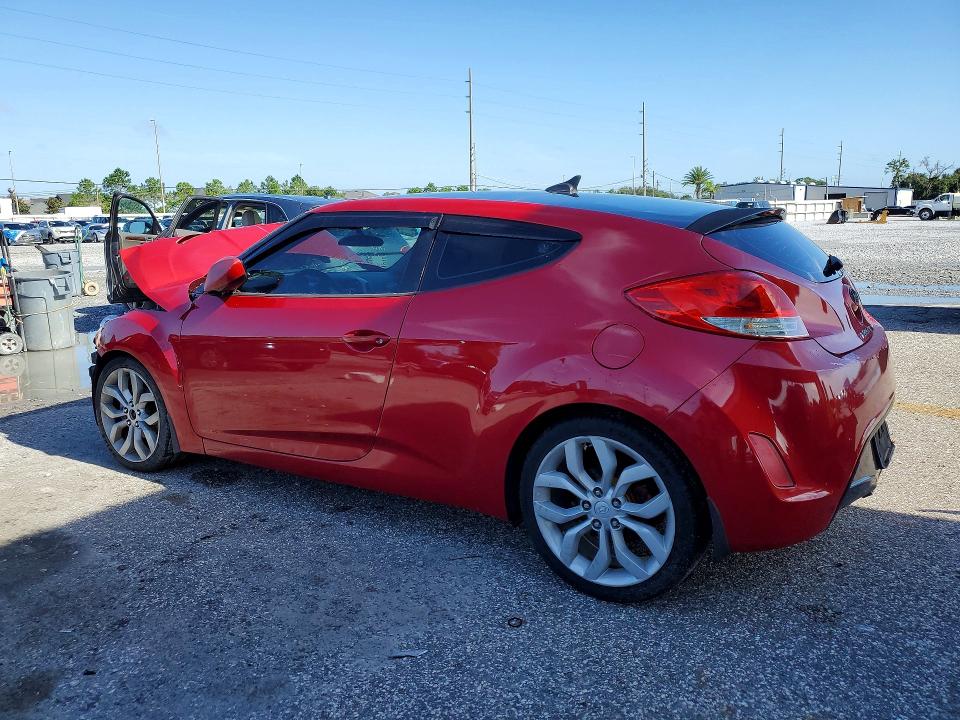 Photo 2 from auction – 2013 HYUNDAI VELOSTER with VIN KMHTC6AD6DU127001