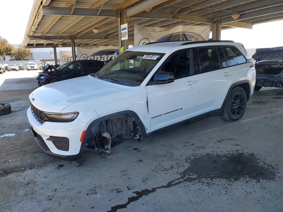 2025 JEEP GRAND CHEROKEE - Търг №64128146
