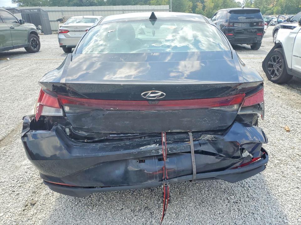 Снимка 6 от търг – 2023 HYUNDAI ELANTRA с VIN 5NPLM4AG9PH095644