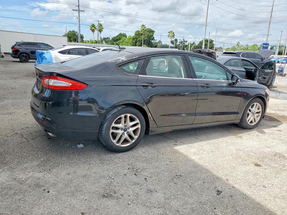 Photo 3 from auction – 2013 FORD FUSION with VIN 3FA6P0H77DR210775