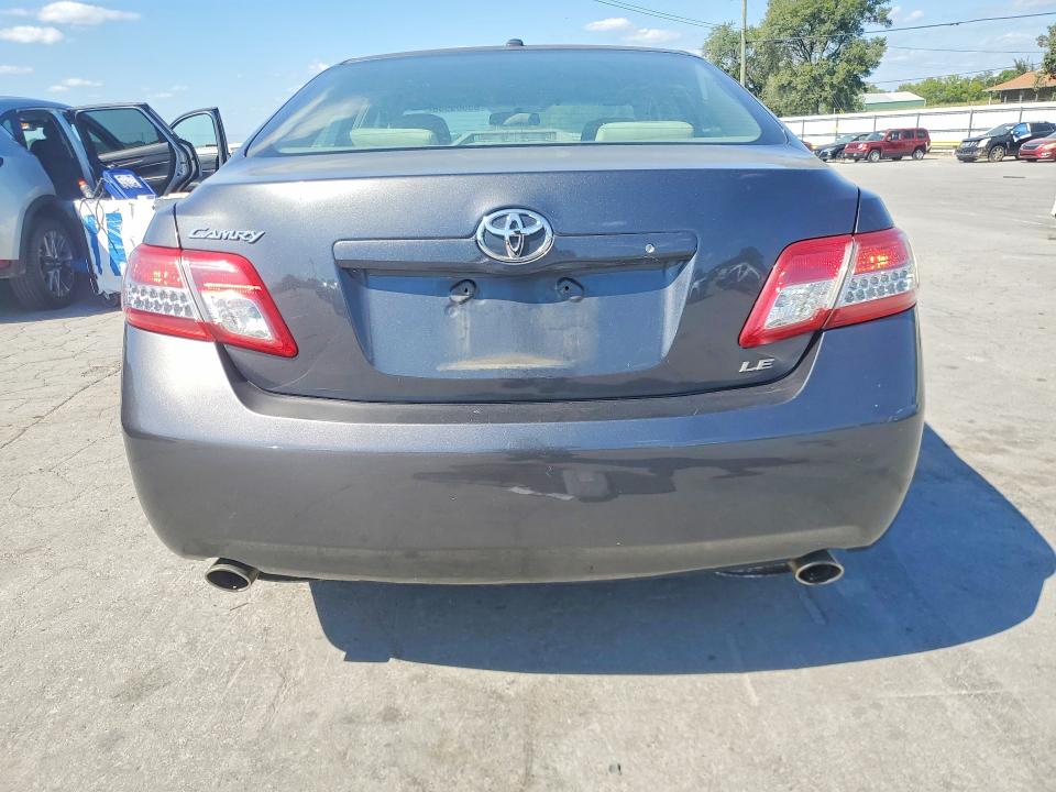 Photo 6 from auction – 2011 TOYOTA CAMRY with VIN 4T1BK3EK8BU618365