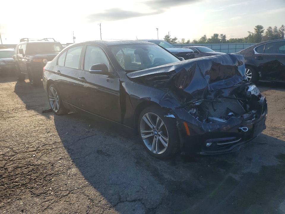 Photo 4 from auction – 2016 BMW 328 with VIN WBA8E3G53GNU04735