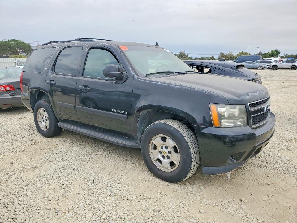 Photo 4 from auction – 2007 CHEVROLET TAHOE with VIN 1GNFK13057J392314