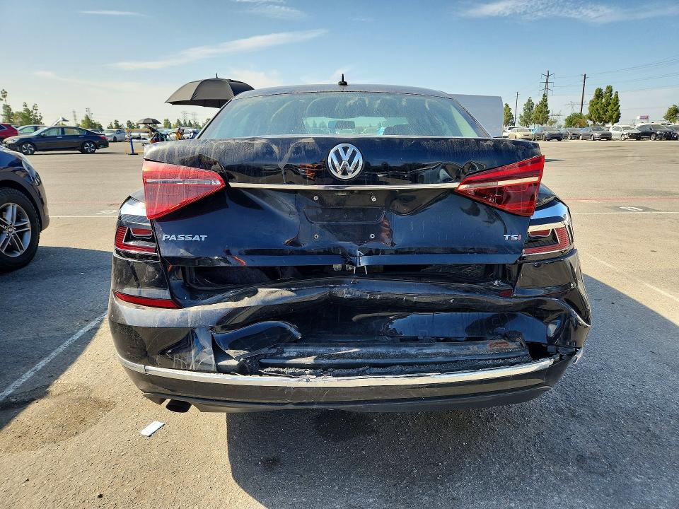 Photo 6 from auction – 2017 VOLKSWAGEN PASSAT with VIN 1VWAT7A38HC020260