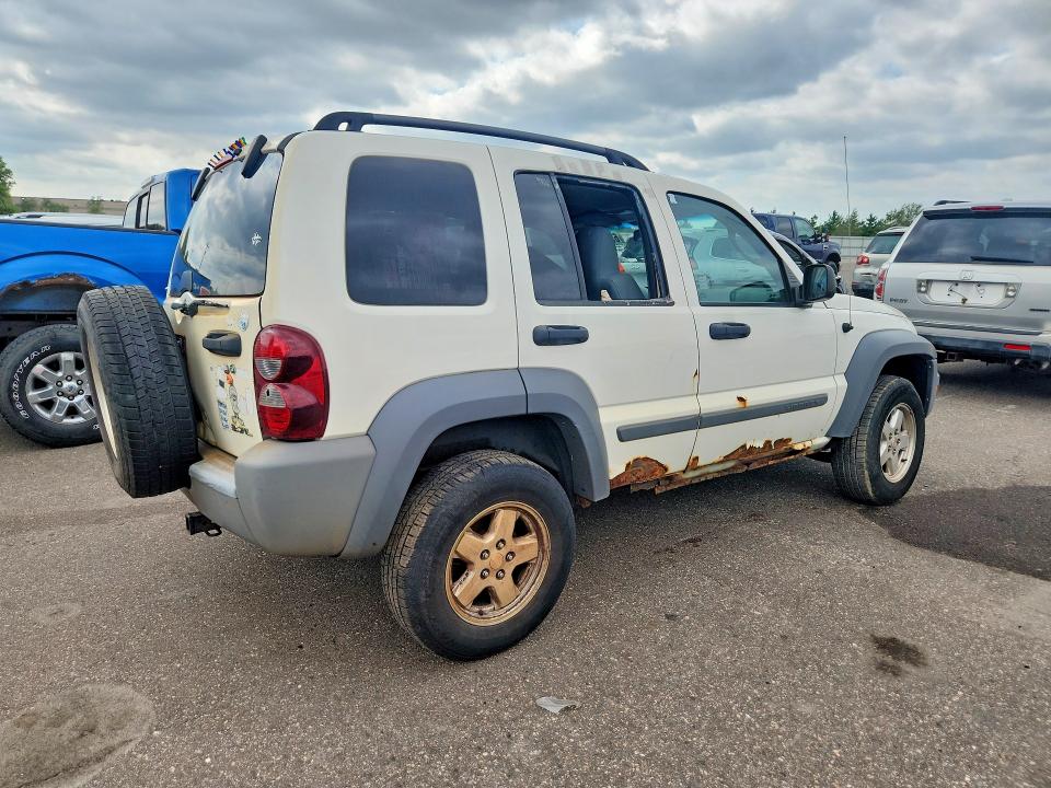 Photo 3 from auction – 2006 JEEP LIBERTY with VIN 1J4GL48K46W145206