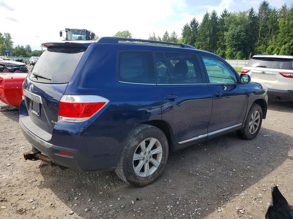 Photo 3 from auction – 2013 TOYOTA HIGHLANDER with VIN 5TDBK3EHXDS200583