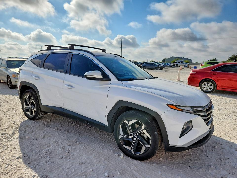 Photo 4 from auction – 2022 HYUNDAI TUCSON with VIN KM8JFCA11NU044077
