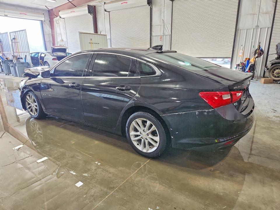 Photo 2 from auction – 2018 CHEVROLET MALIBU with VIN 1G1ZD5ST5JF271398
