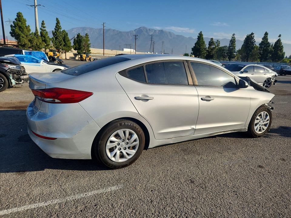 Photo 3 from auction – 2018 HYUNDAI ELANTRA with VIN 5NPD74LF3JH350022