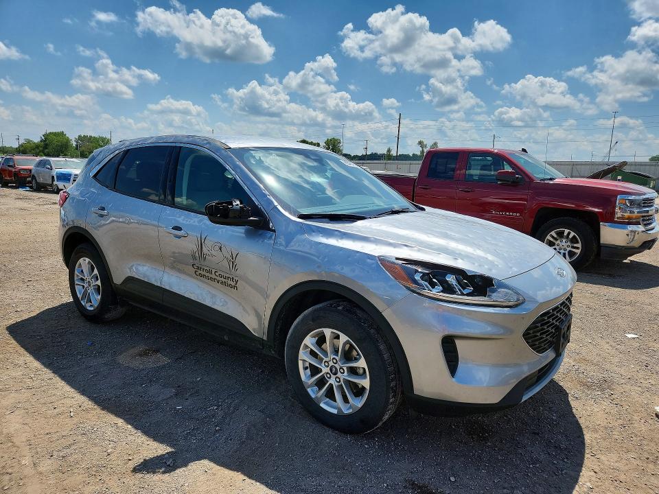 Photo 4 from auction – 2022 FORD ESCAPE with VIN 1FMCU9G64NUB42704