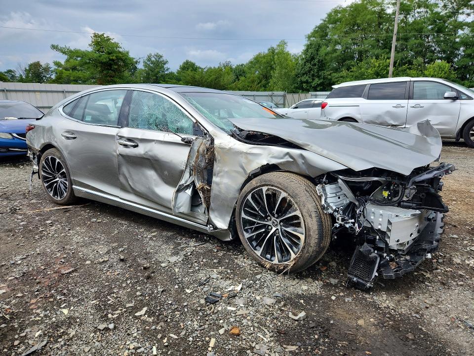 Photo 4 from auction – 2023 LEXUS LS with VIN JTHE5LGF5P5011476